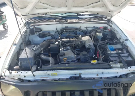 2002 Toyota Tacoma z USA, uszkodzony, nr VIN 5TENL42N12Z893604